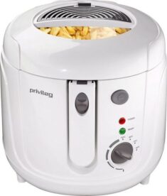 Privileg Fritteuse 267596, 1800 W, Fassungsvermögen 0,6 kg, mit Aktivkohle- und Dampffilter