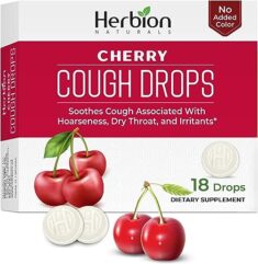 Herbion Naturals Hustenbonbons mit natürlichem Kirschgeschmack